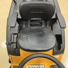 Снегоуборочный трактор Cub Cadet XT2 CC1023 25 HP + снегоотвал