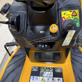 Снегоуборочный трактор Cub Cadet XT2 CC1023 25 HP + снегоотвал