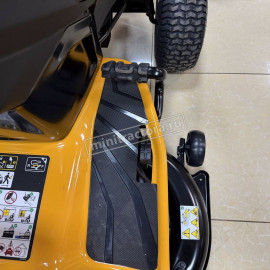 Снегоуборочный трактор Cub Cadet XT2 CC1023 25 HP + снегоотвал