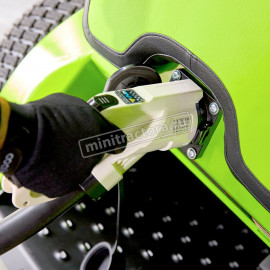 Садовый минирайдер Greenworks ZTCS92 аккумуляторный с нулевым радиусом разворота