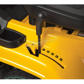 Снегоуборочный трактор Stiga Estate 2084 + Снегоотвал + Цепи