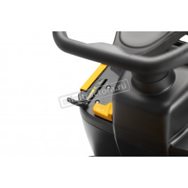 Снегоуборочный трактор Stiga Estate 384 с отвалом