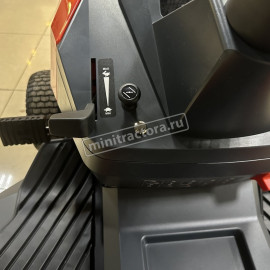 Снегоуборочный трактор ZimAni TC107HV MY2025 + снегоотвал