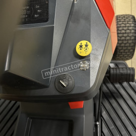 Снегоуборочный трактор ZimAni TC107HV MY2025 + снегоотвал